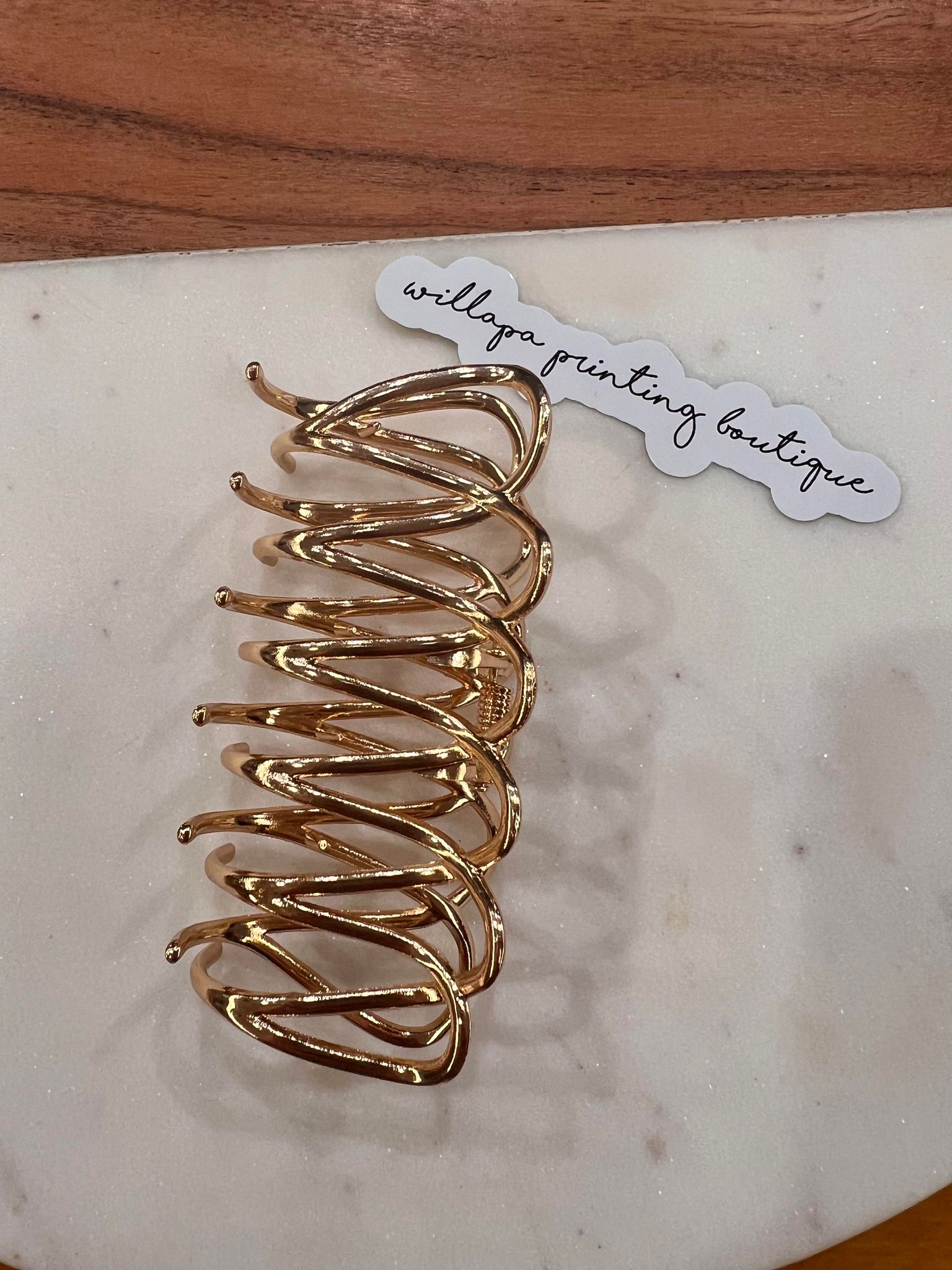 GOLD COIL HAIR CLAW CLIP