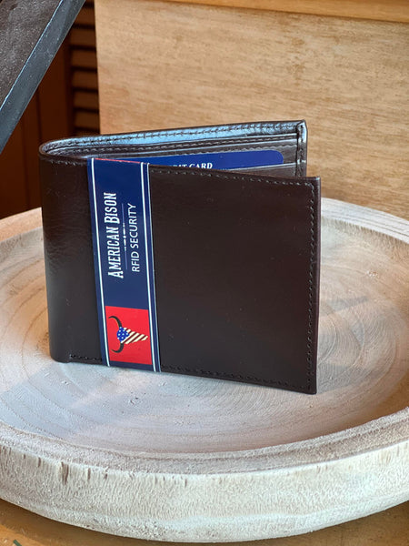 SLIM LEATHER BI-FOLD WALLET