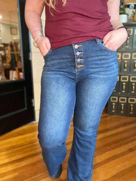 THE "HALLEE" RISEN BRAND HIGH RISE BUTTON DOWN BOOTCUT JEANS