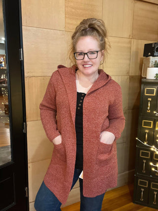 THICK AND COZY HEATHERED RUST CARDIGAN WITH POCKETS AND HOOD