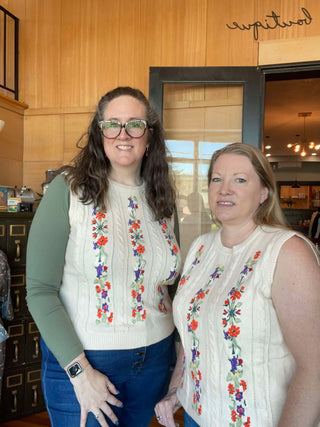 IVORY CABLE KNIT CREWNECK SWEATER VEST WITH FLORAL EMBROIDERY