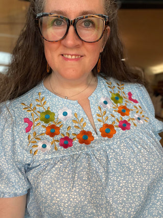 BLUE FLORAL SHORT SLEEVE BOHO BLOUSE WITH EMBROIDERED COLORFUL FLOWERS
