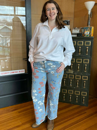 FLASHY FLORAL DENIM CROP JEANS