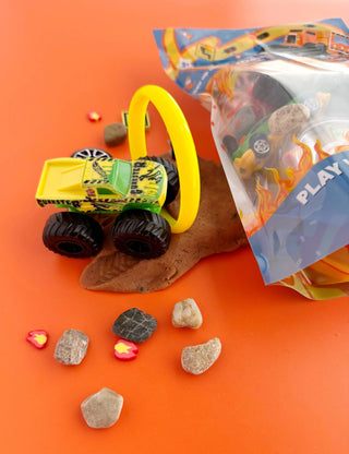 MONSTER TRUCK KID DOUGH PLAY KIT ROOT BEER SCENTED!