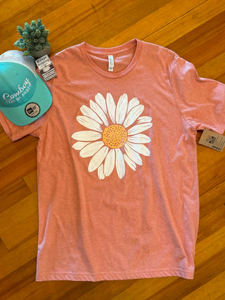 DAISY CORAL PINK GRAPHIC TEE SUNNY & SPRING!