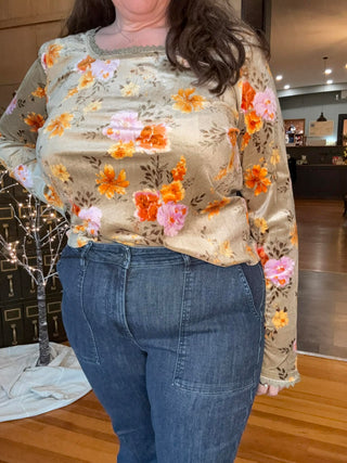 CLASSY DARK WASH HIGH WAIST FLARE WITH TROUSER PATCH POCKETS JUDY BLUE JEANS (Copy)