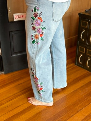 BLAKELEY LIGHT WASH DENIM BEAUTIFUL FLORAL EMBROIDERED WIDE LEG JEANS