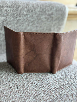 SLIM GENUINE BROWN LEATHER BI-FOLD WALLET