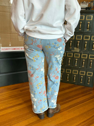 FLASHY FLORAL DENIM CROP JEANS