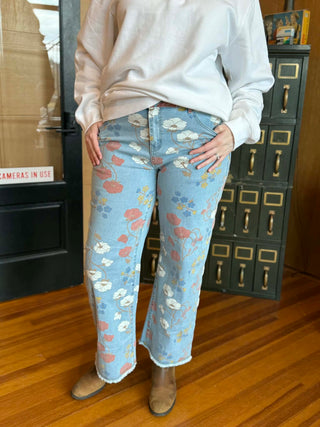 FLASHY FLORAL DENIM CROP JEANS