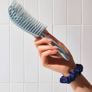 KITSCH DETANGLING HAIR BRUSH HAZE BLUE