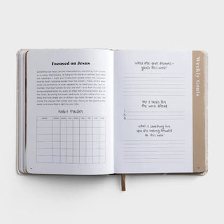 INSPIRATIONAL PRODUCTIVITY JOURNAL - YOU ARE STRONG & COURAGEOUS - DAYSPRING