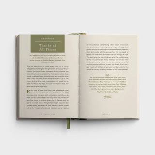 Sopha Rush - Unrushed Living: Embracing Simplicity and Savoring Life's Moments