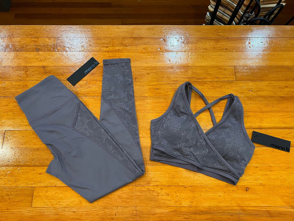 BLACK FOIL STAR MONO B HIGH WAISTED LEGGINGS