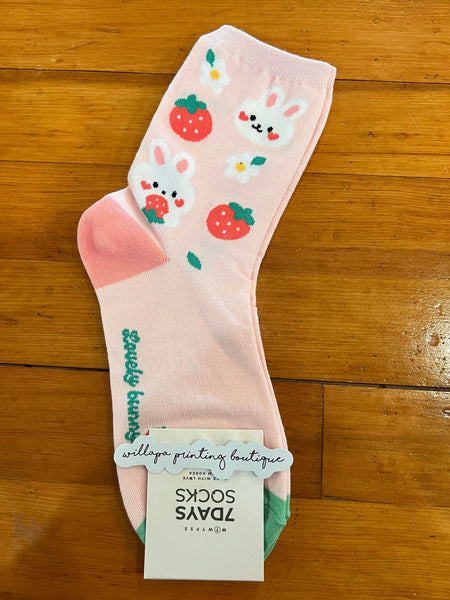 7 DAYS WOMEN'S BUNNY STRAWBERRY PRINT CREW SOCKS